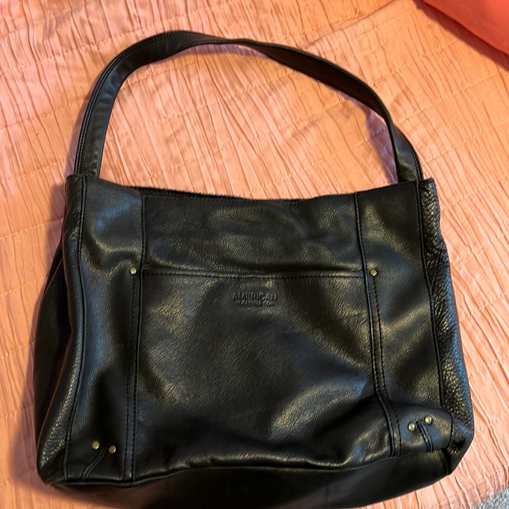American Leather Company black leather purse